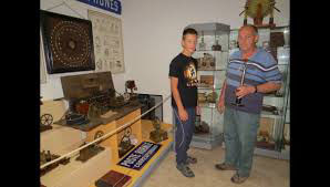 guy et son petit fils